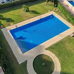 Bravo - Parking Gratis & Piscina Apartamento